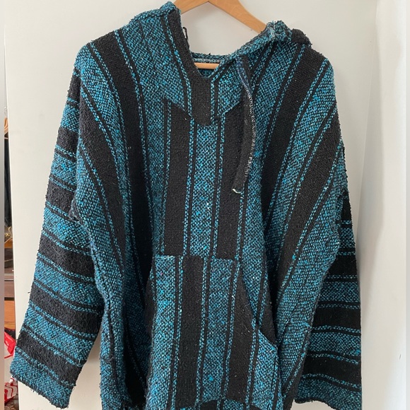 Poncho sweater - Picture 1 of 1
